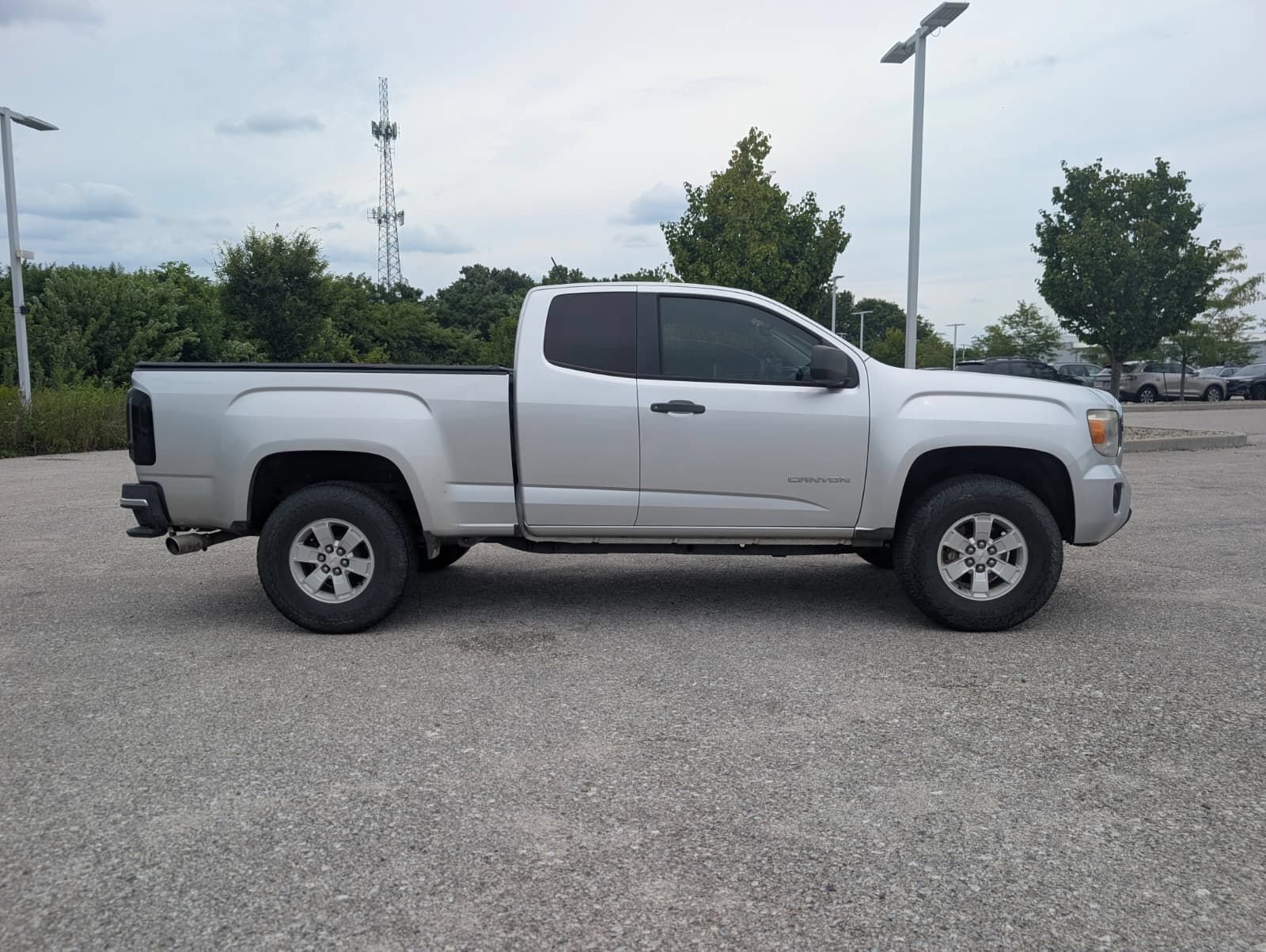 Used 2015 GMC Canyon W/T RWD image 5