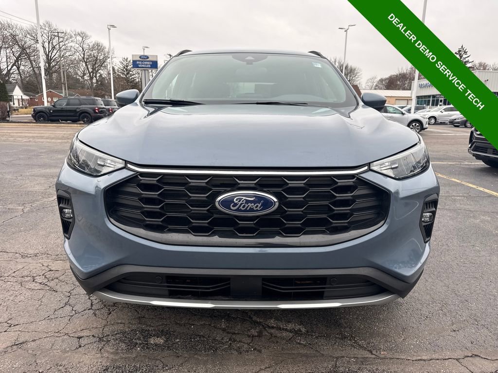 Used 2025 Ford Escape ST-Line Elite image 3