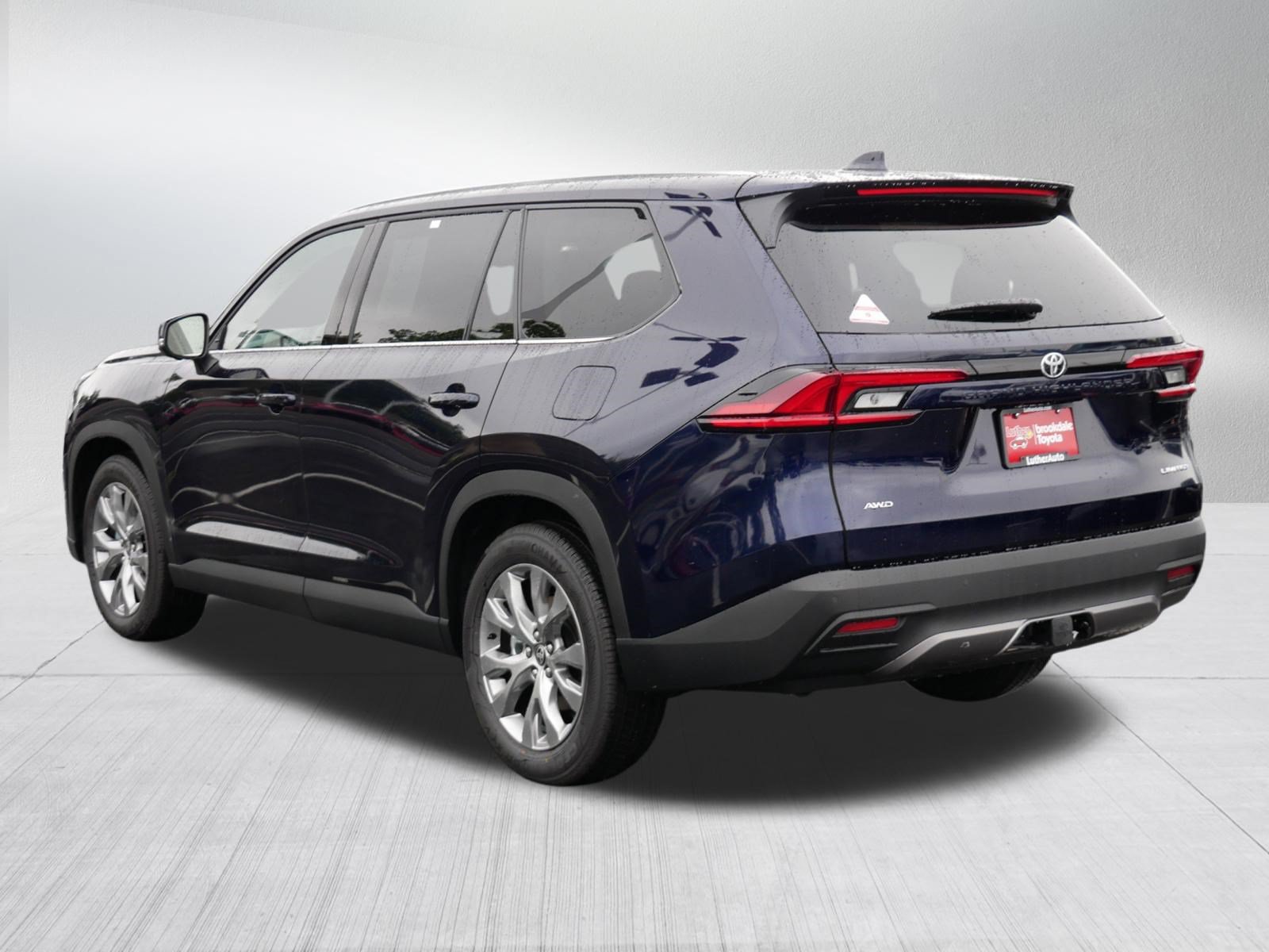 Certified 2026 Toyota Grand Highlander AWD image 5