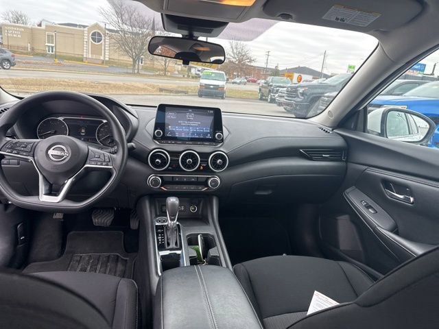 Used 2025 Nissan Sentra SV image 29
