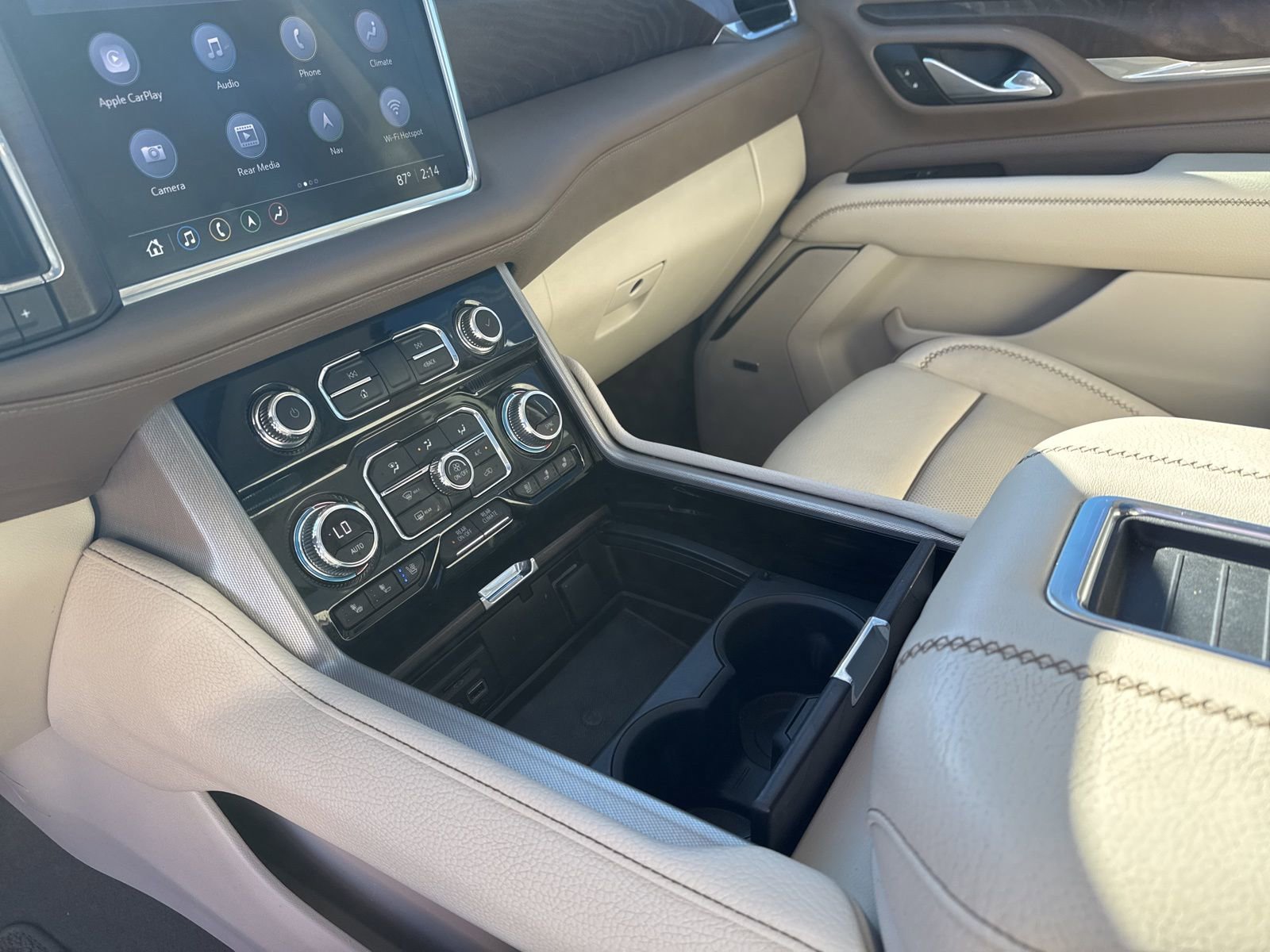 Used 2021 GMC Yukon Denali w/ Denali Ultimate Package image 20