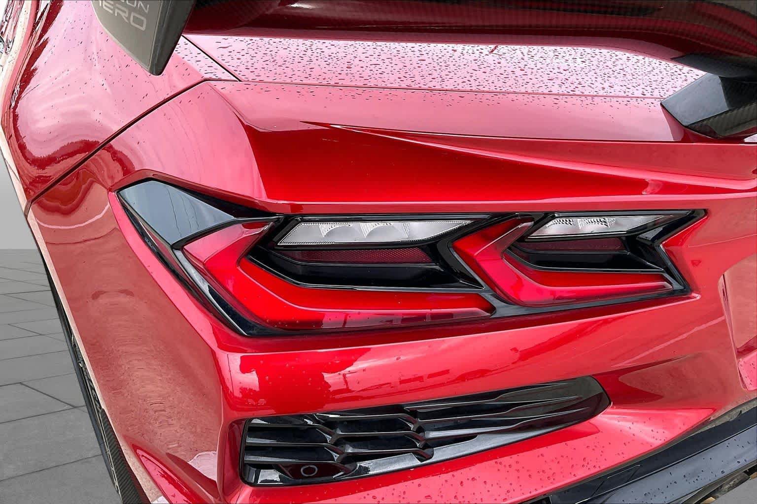 Used 2025 Chevrolet Corvette Z06 RWD image 23