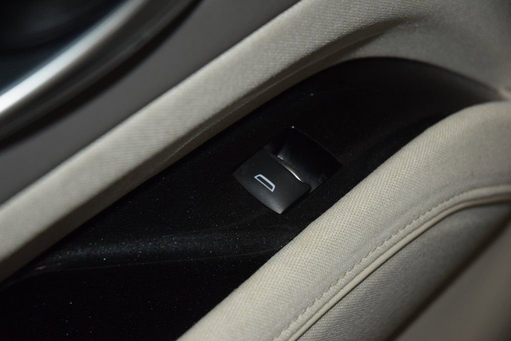 Used 2023 Cadillac Escalade ESV Premium Luxury Platinum w/ Heavy-Duty Trailer Package image 48