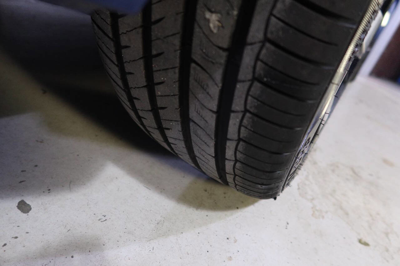 Used 2013 Volkswagen Beetle 2.0T image 32