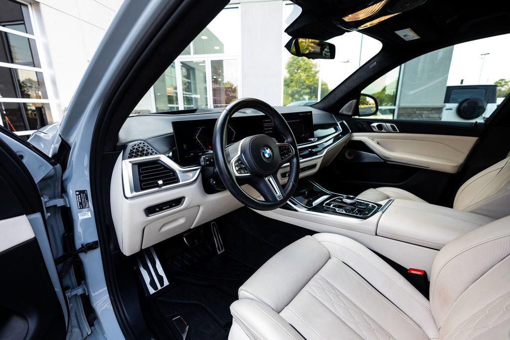 Used 2024 BMW X7 M60i w/ Executive Package AWD/4WD image 21