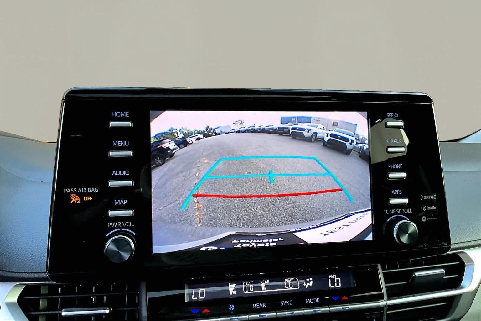 Certified 2023 Toyota Sienna XLE FWD image 27