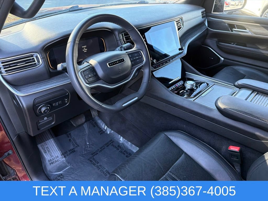 Used 2023 Jeep Wagoneer L Series II AWD/4WD image 16
