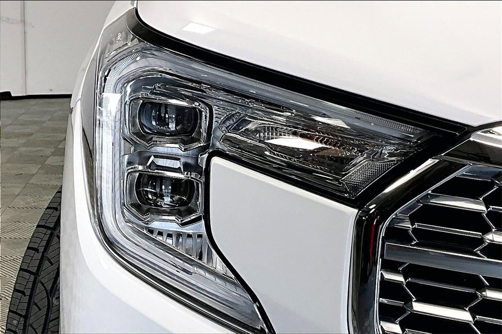 Used 2022 GMC Terrain Denali w/ Denali Premium Package image 28