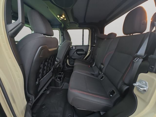Used 2022 Jeep Gladiator Rubicon w/ Cold Weather Group AWD/4WD image 12