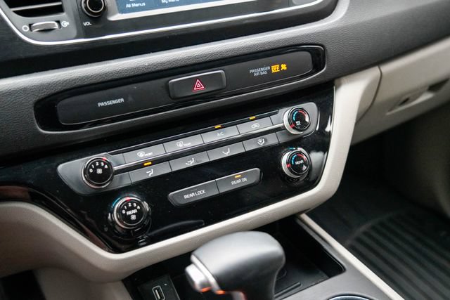 Used 2019 Kia Sedona EX FWD image 30