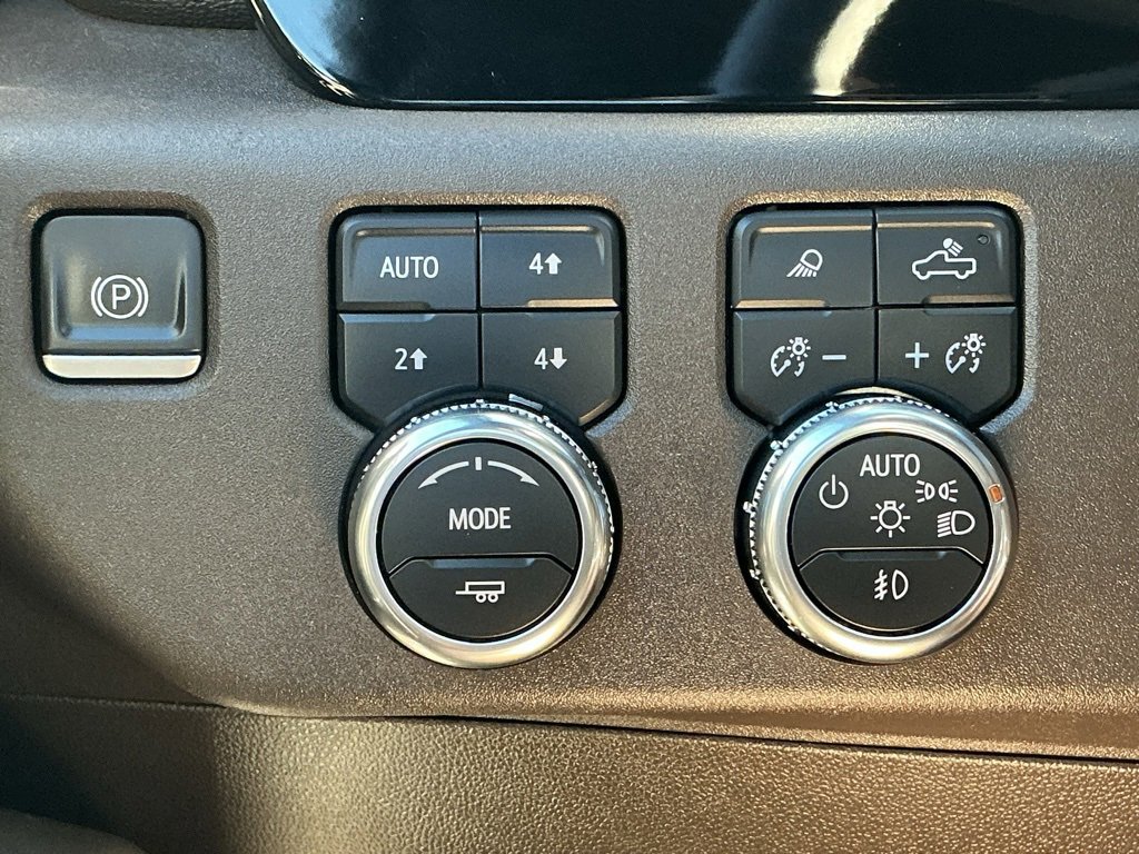 Used 2024 GMC Sierra 3500 SLT w/ SLT Convenience Package image 66