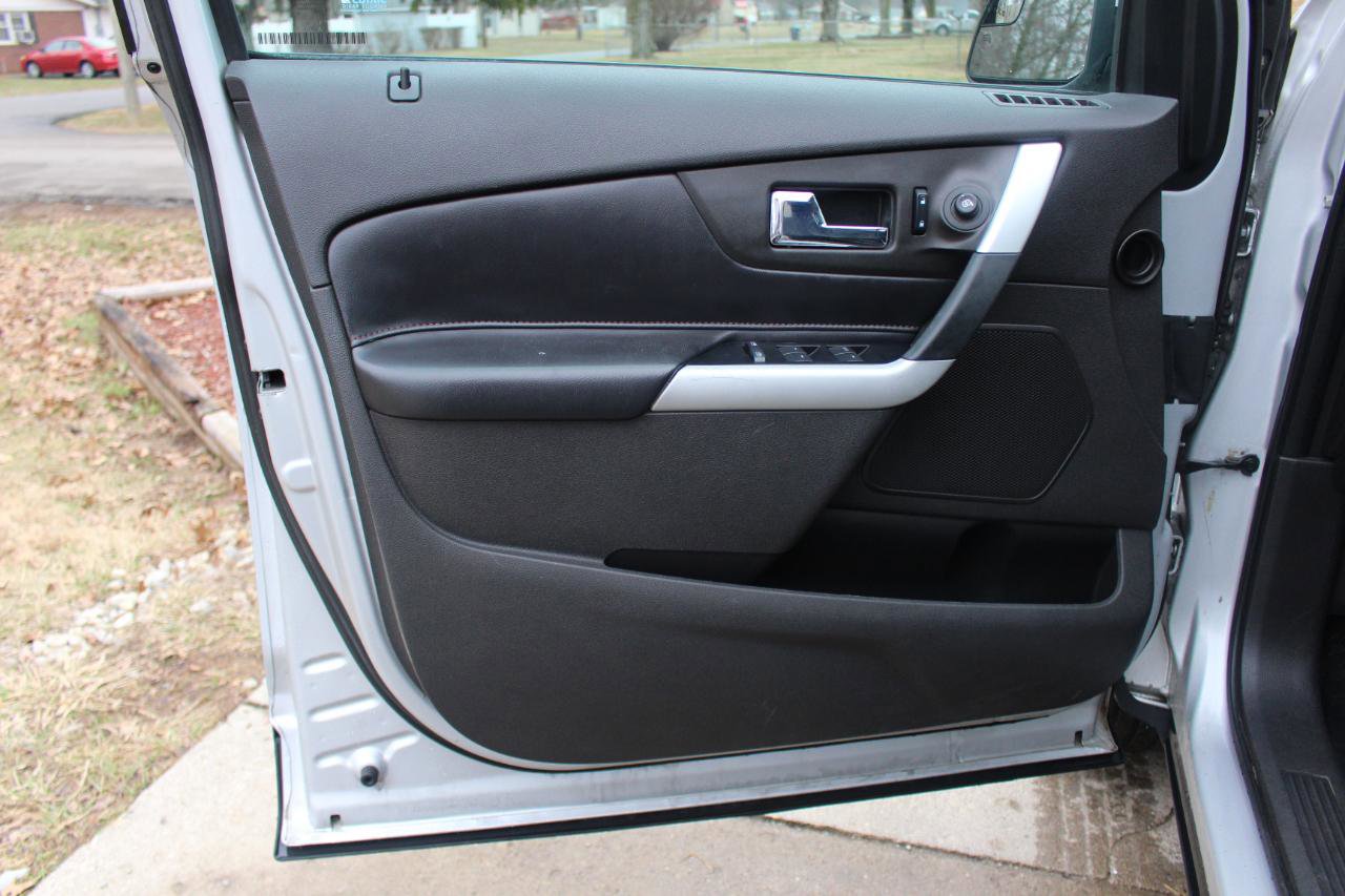 Used 2012 Ford Edge SEL AWD/4WD image 11