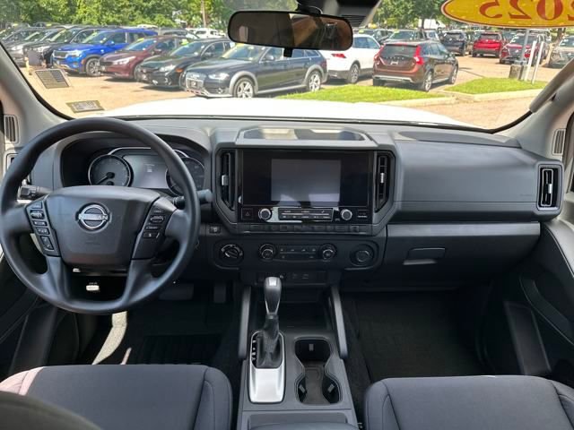 Used 2025 Nissan Frontier S image 11