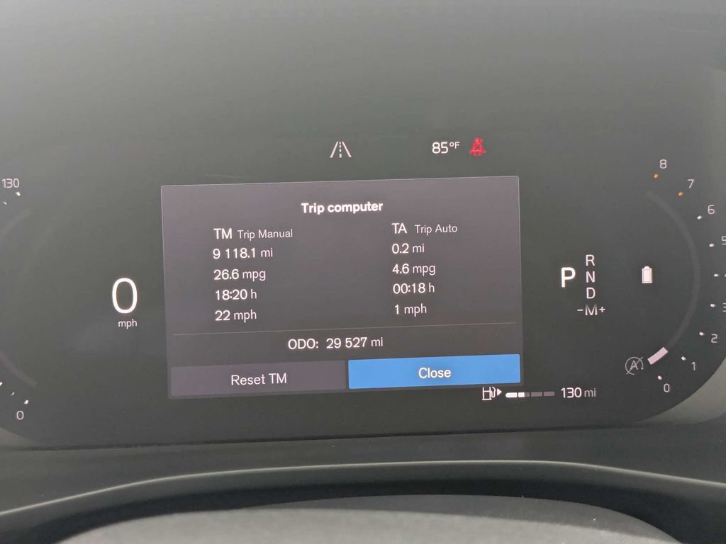 Certified 2023 Volvo XC40 B5 Plus w/ Protection Package Premier AWD/4WD image 44