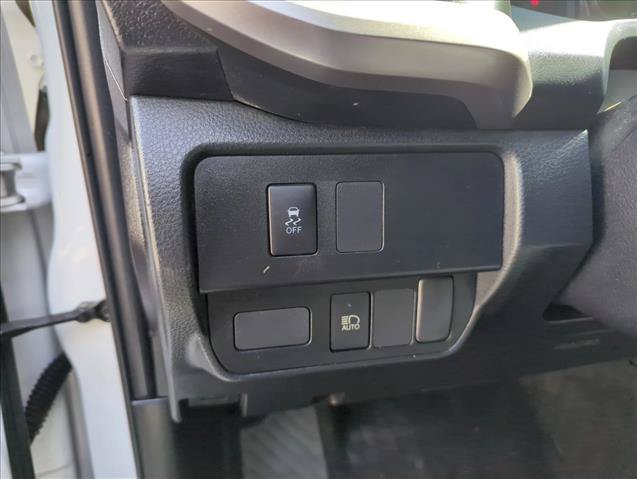 Used 2022 Toyota Tacoma SR5 AWD/4WD image 15