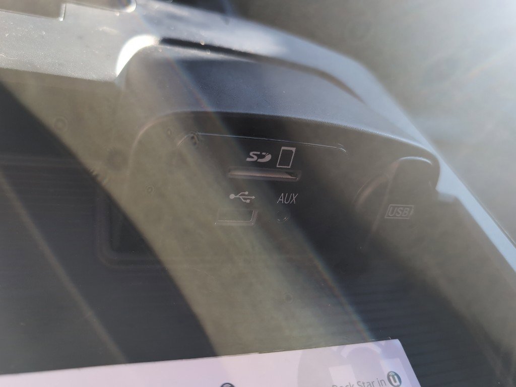 Used 2015 RAM 1500 Limited image 17