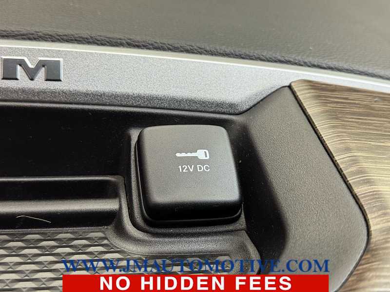 Used 2019 RAM 1500 Laramie w/ Bed Utility Group image 38