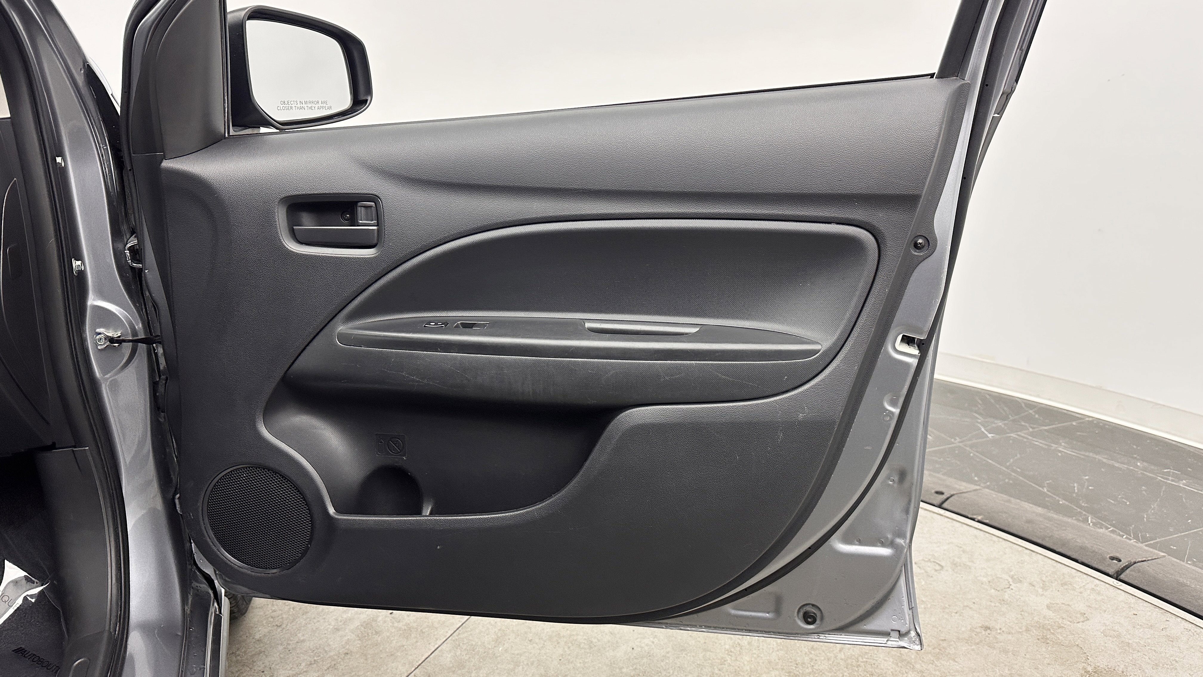 Used 2023 Mitsubishi Mirage ES image 30