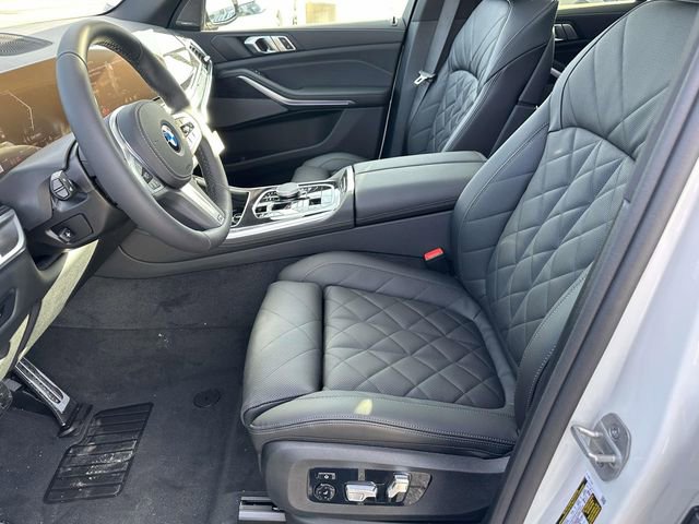 New 2026 BMW X5 xDrive40i w/ M Sport Package AWD/4WD image 14