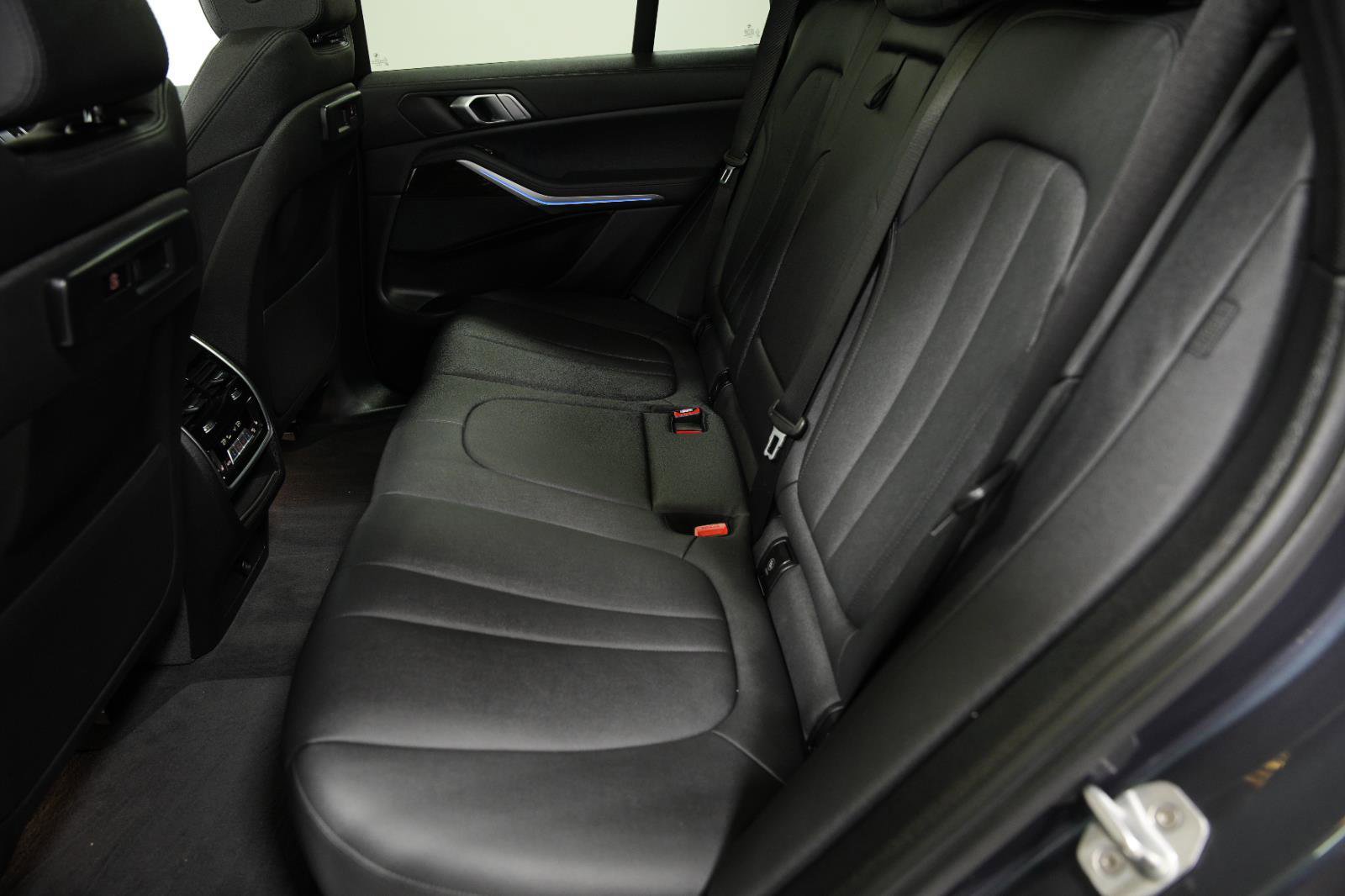 Used 2019 BMW X5 xDrive40i w/ Premium Package 2 image 25