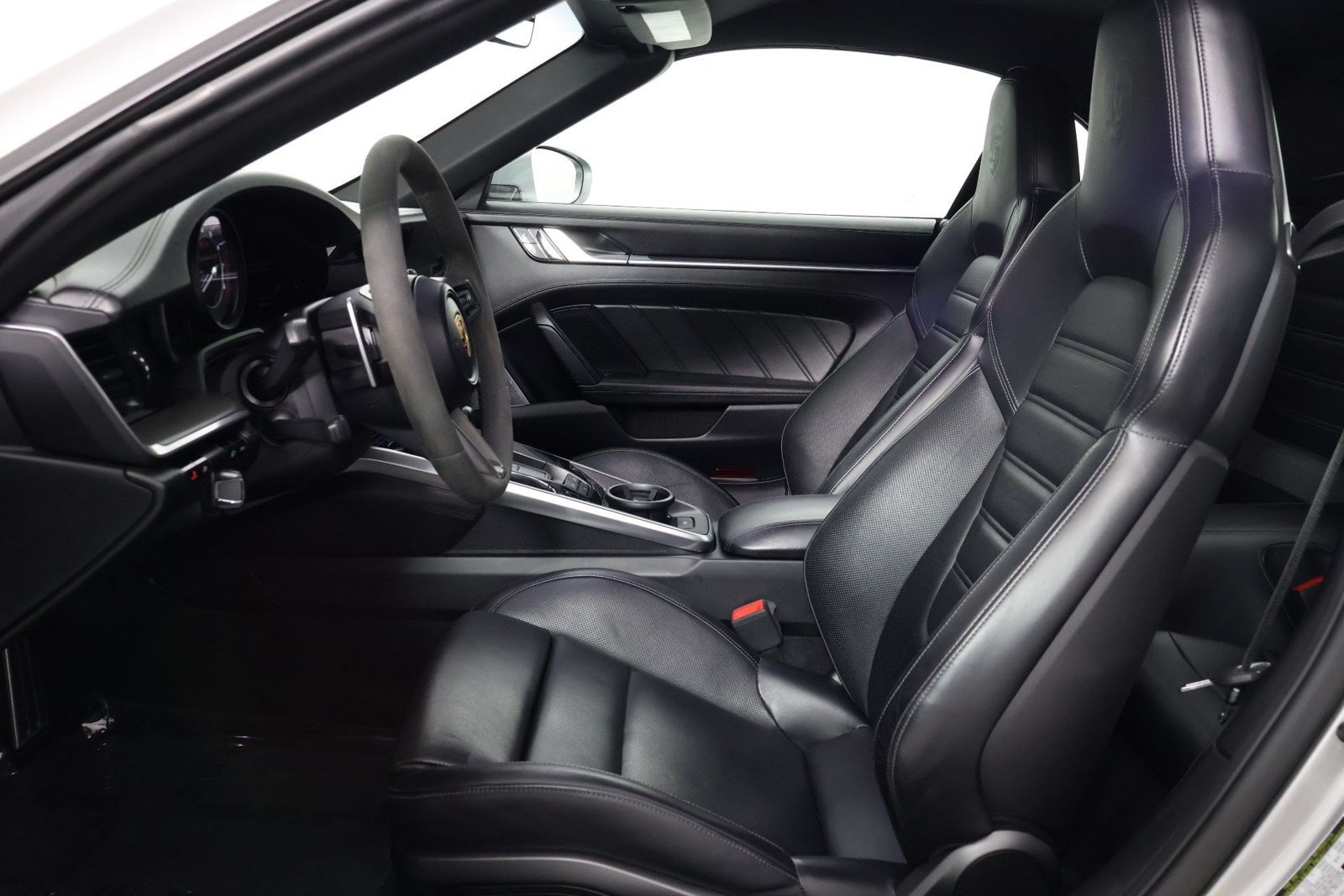 Certified 2021 Porsche 911 Turbo S AWD/4WD image 5