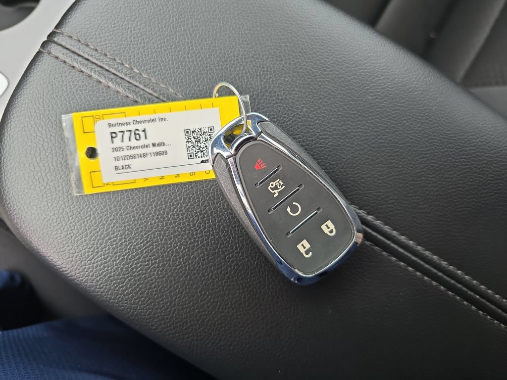 Certified 2025 Chevrolet Malibu LT FWD image 24