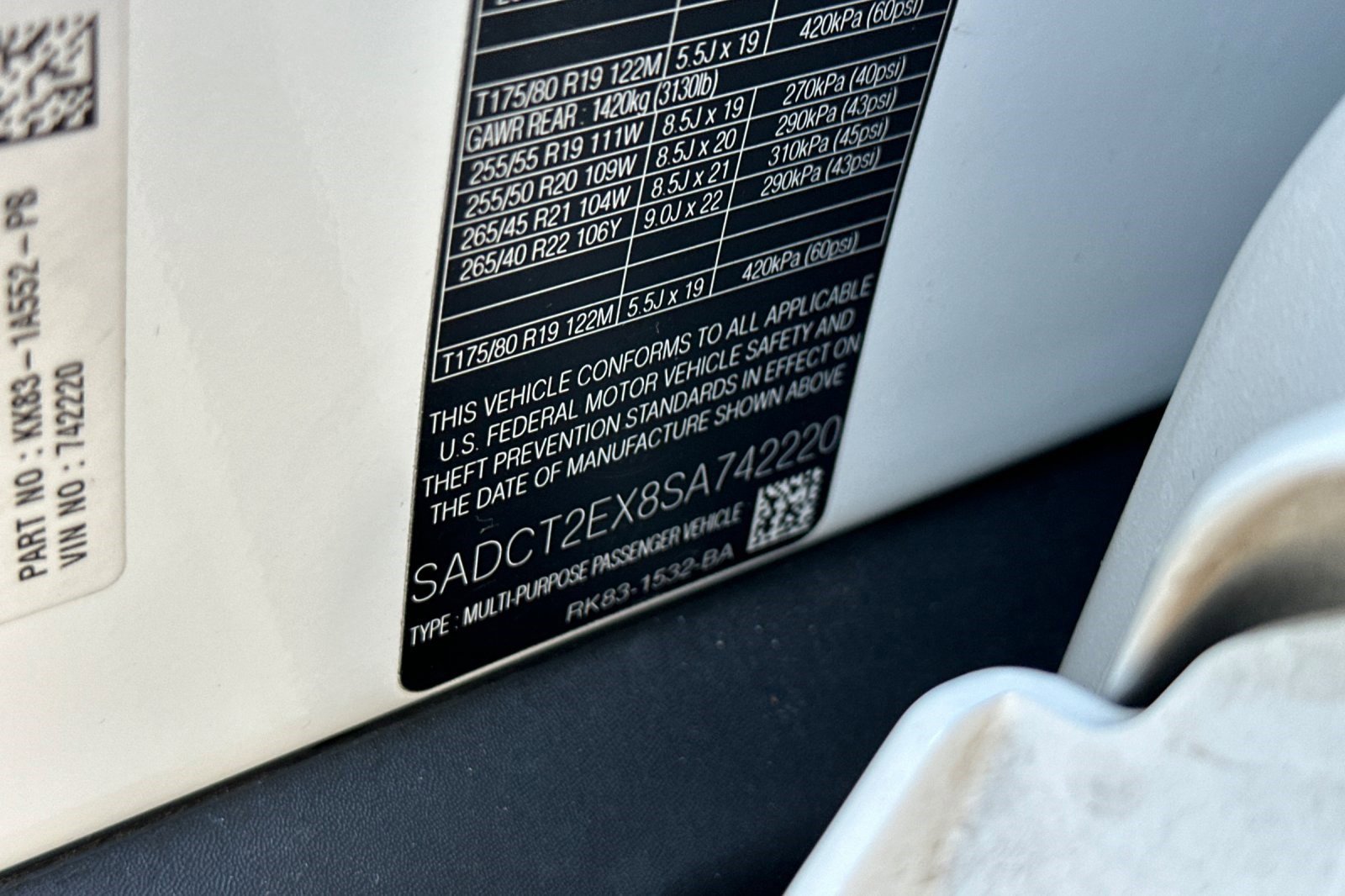 Used 2025 Jaguar F-PACE R-Dynamic S image 38