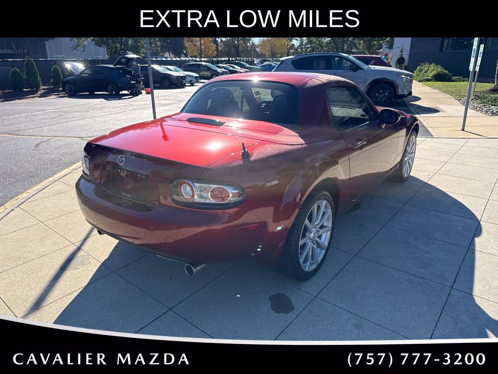 Used 2008 MAZDA MX-5 Miata Grand Touring w/ Premium Pkg RWD image 6