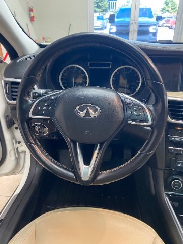 Used 2018 INFINITI QX30 Premium w/ Navigation Package AWD/4WD image 21