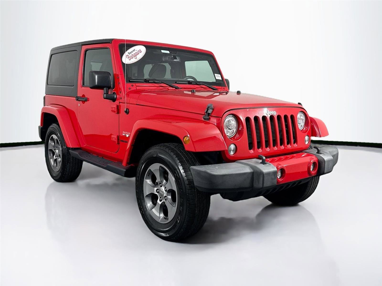 Used 2017 Jeep Wrangler Sahara w/ Connectivity Group image 7