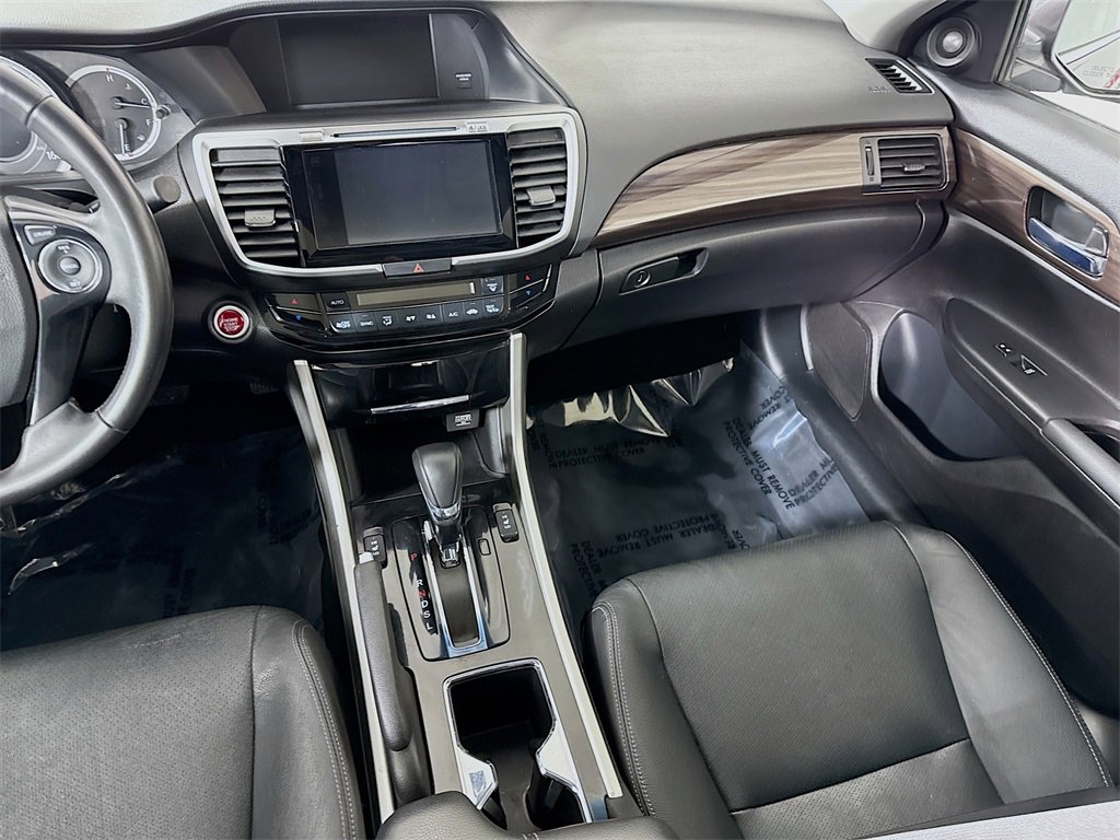 Used 2017 Honda Accord EX-L image 26