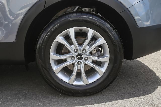 Used 2022 Kia Telluride LX AWD/4WD image 12