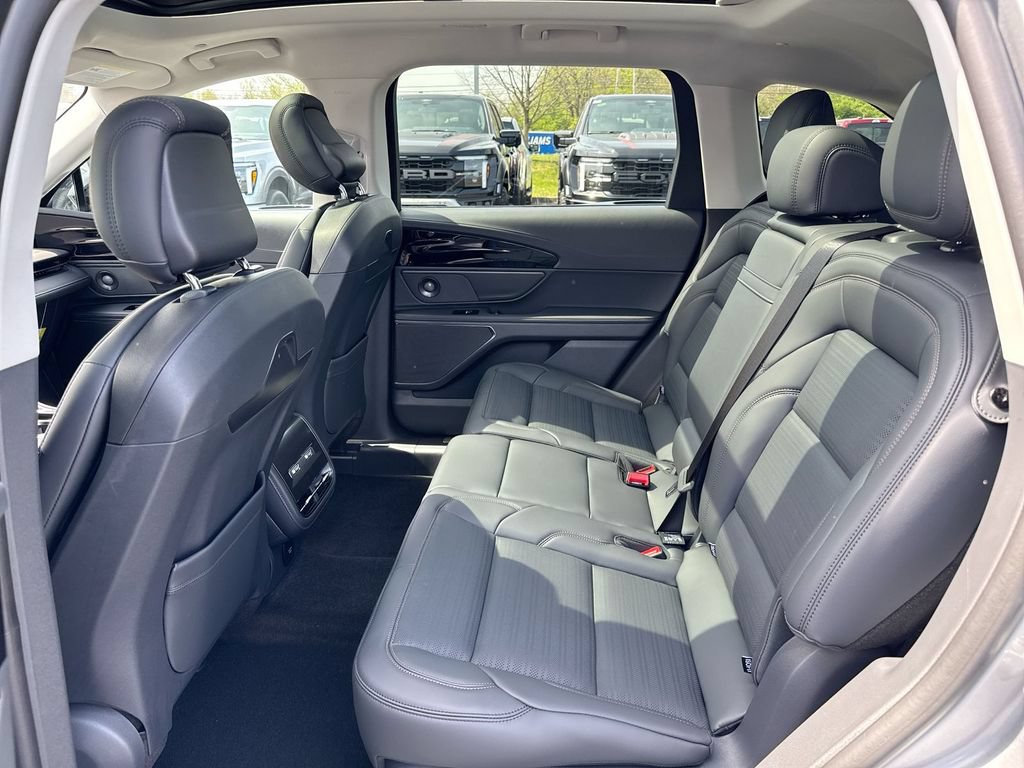 New 2026 Lincoln Nautilus Reserve w/ Jet Appearance Package AWD/4WD image 24