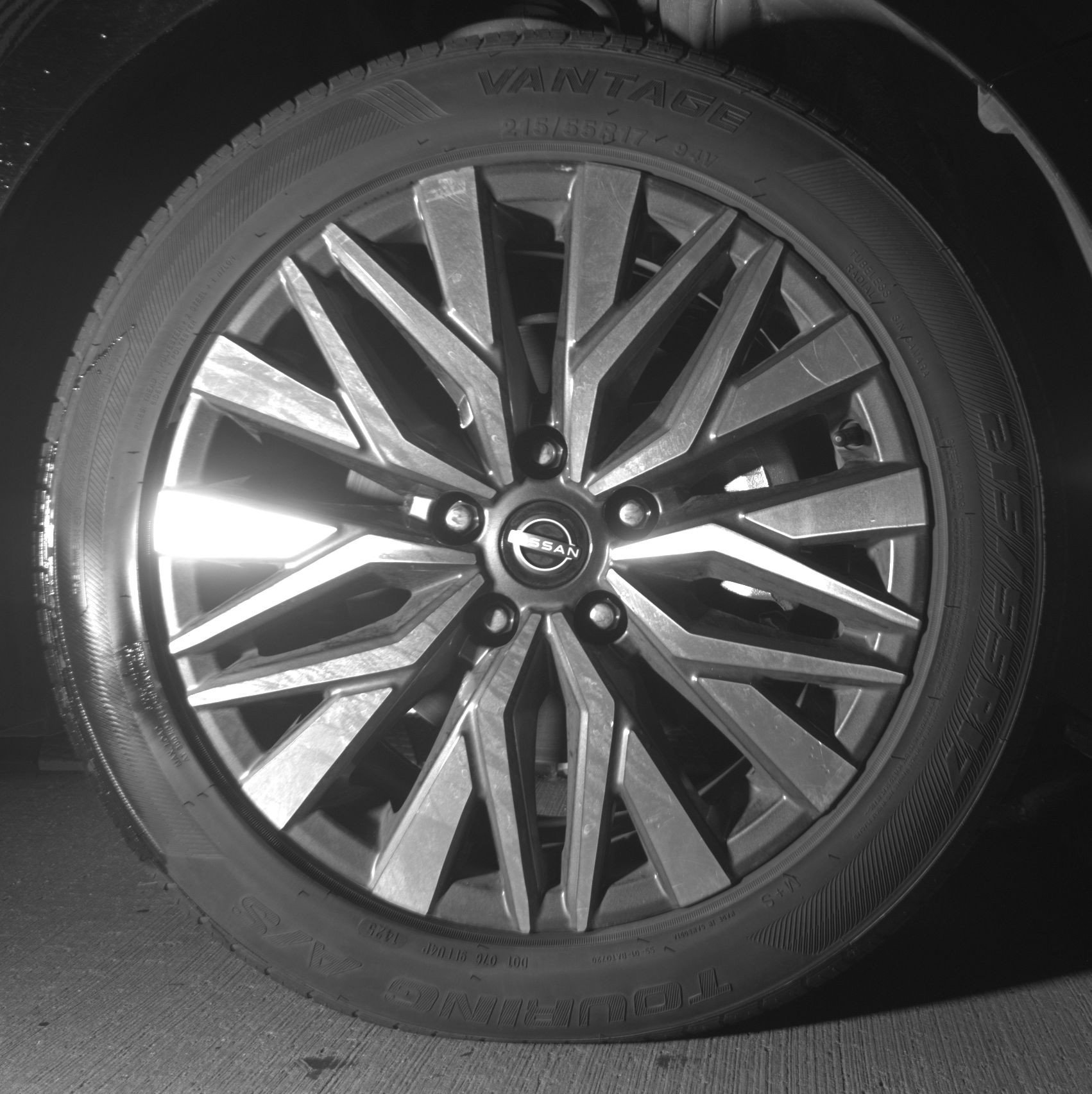 Used 2025 Nissan Altima 2.5 SV FWD image 13