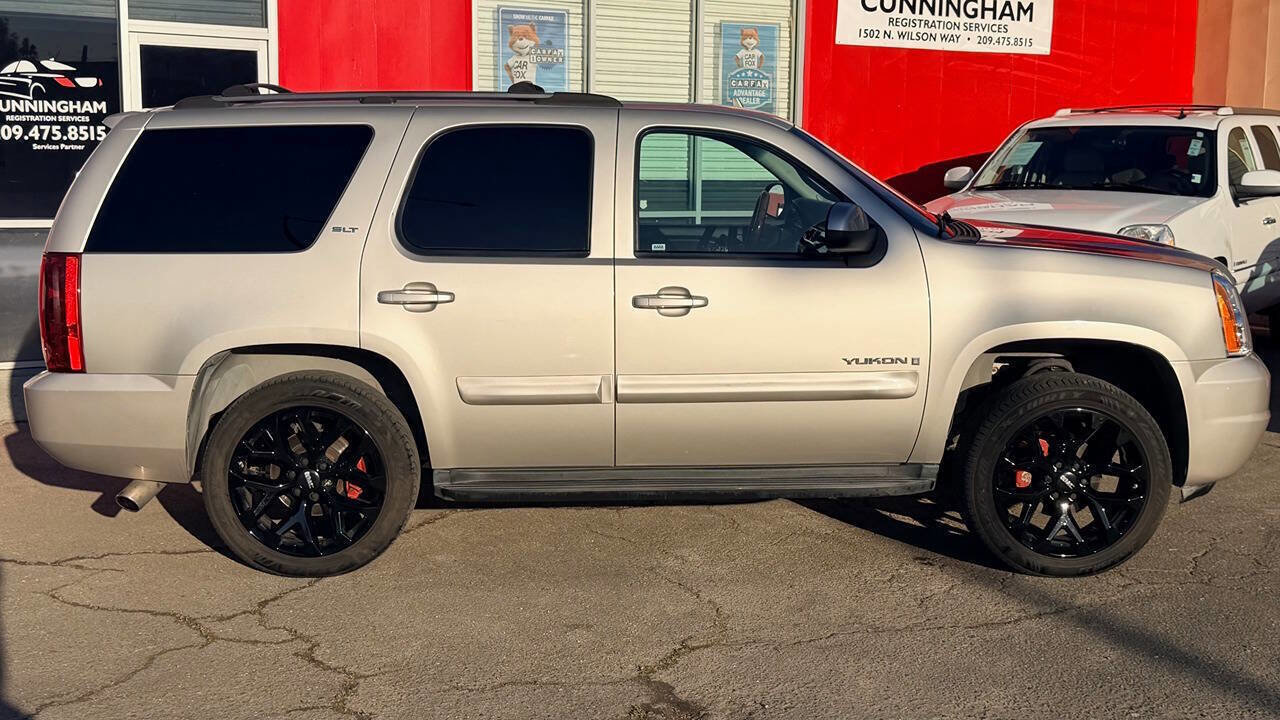 Used 2007 GMC Yukon SLT w/ SLT Preferred Equipment Group image 5