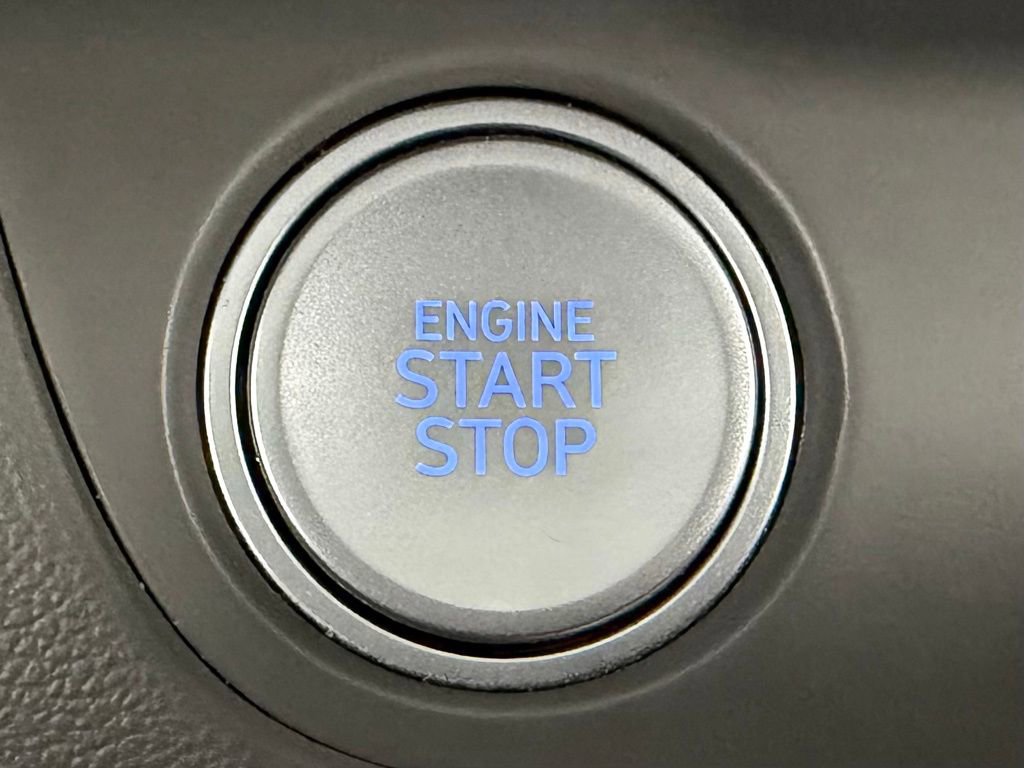 Used 2024 Hyundai Elantra SEL image 24