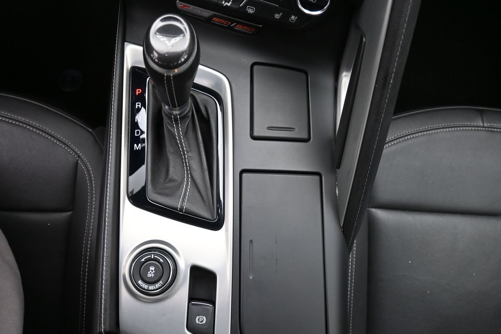 Used 2019 Chevrolet Corvette Z06 RWD image 16
