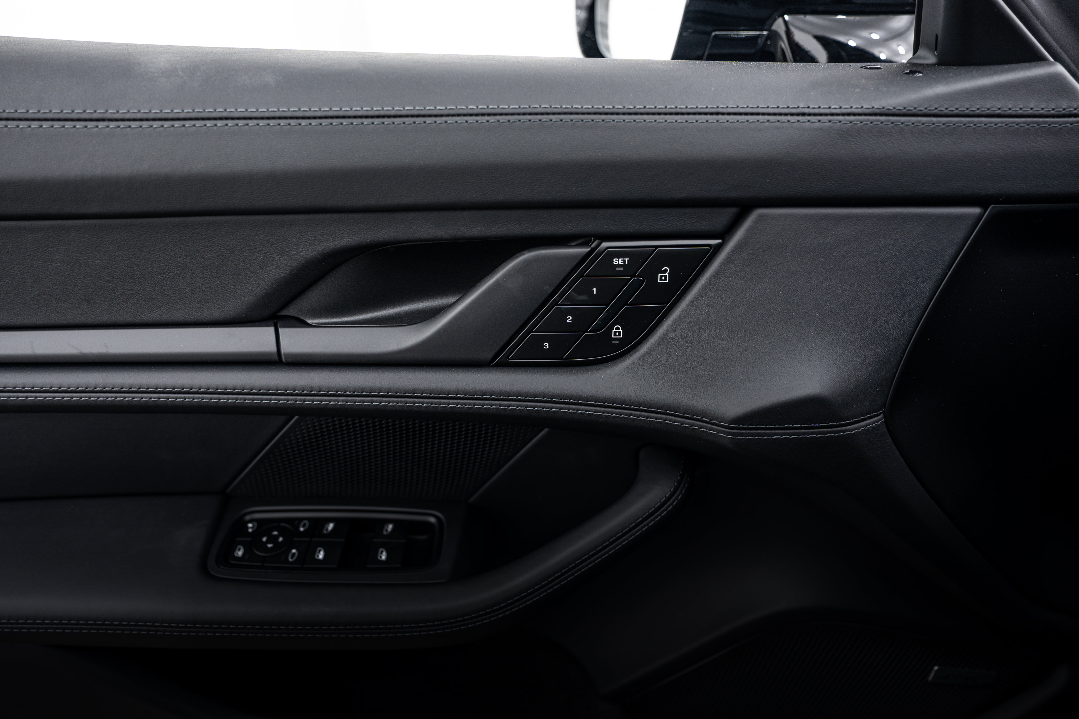 New 2026 Porsche Taycan AWD/4WD image 18