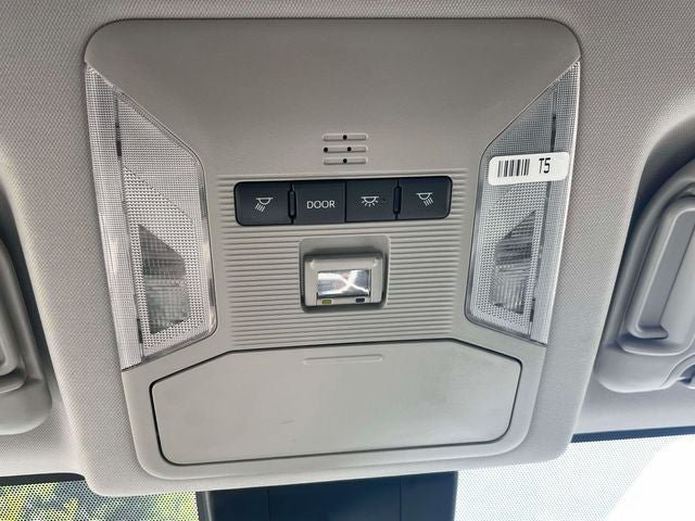 Certified 2025 Toyota RAV4 XLE AWD/4WD image 34