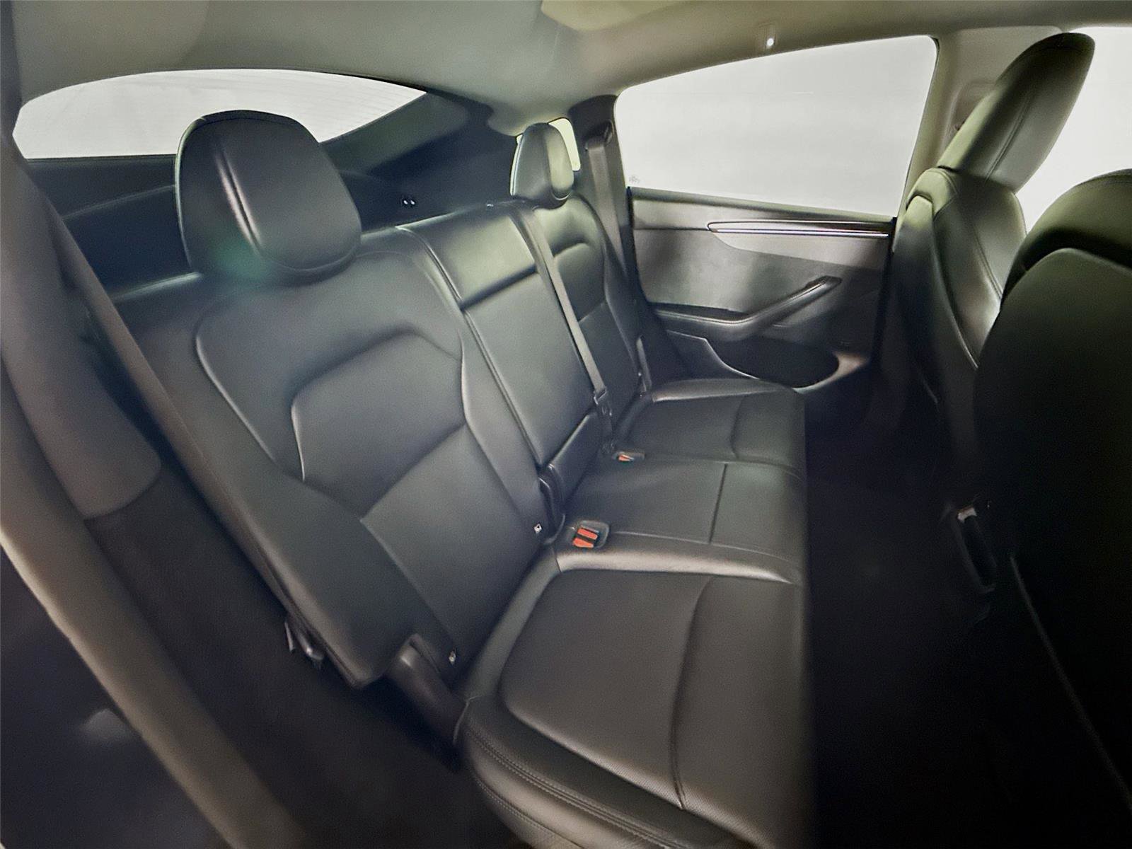 Used 2026 Tesla Model Y Long Range image 16