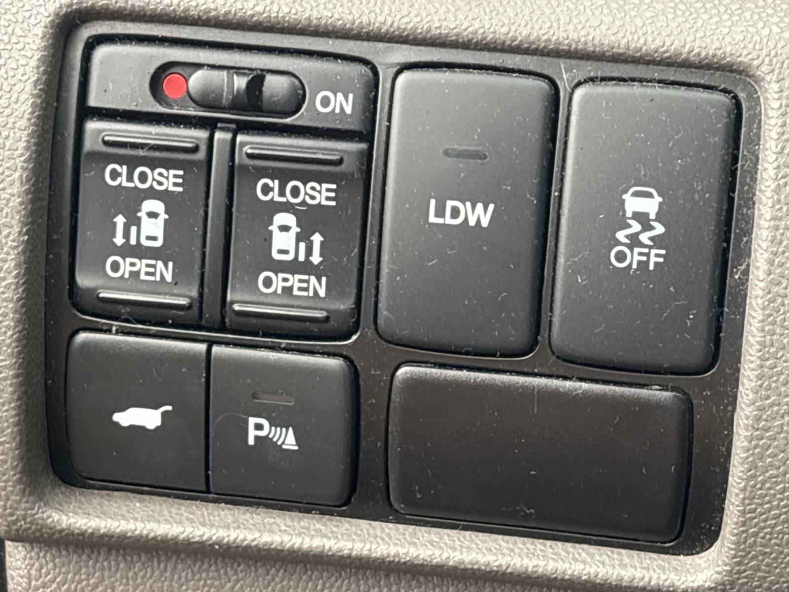 Used 2014 Honda Odyssey Touring Elite image 14