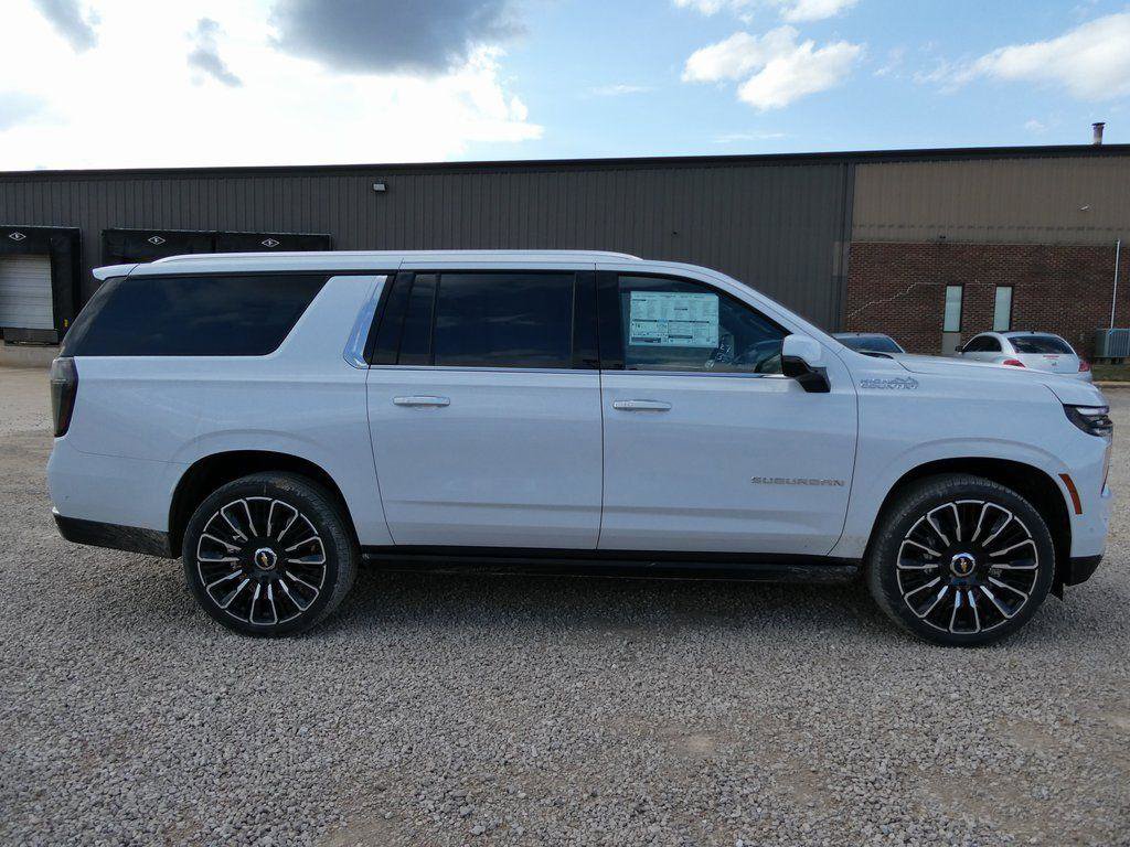 New 2026 Chevrolet Suburban High Country image 3