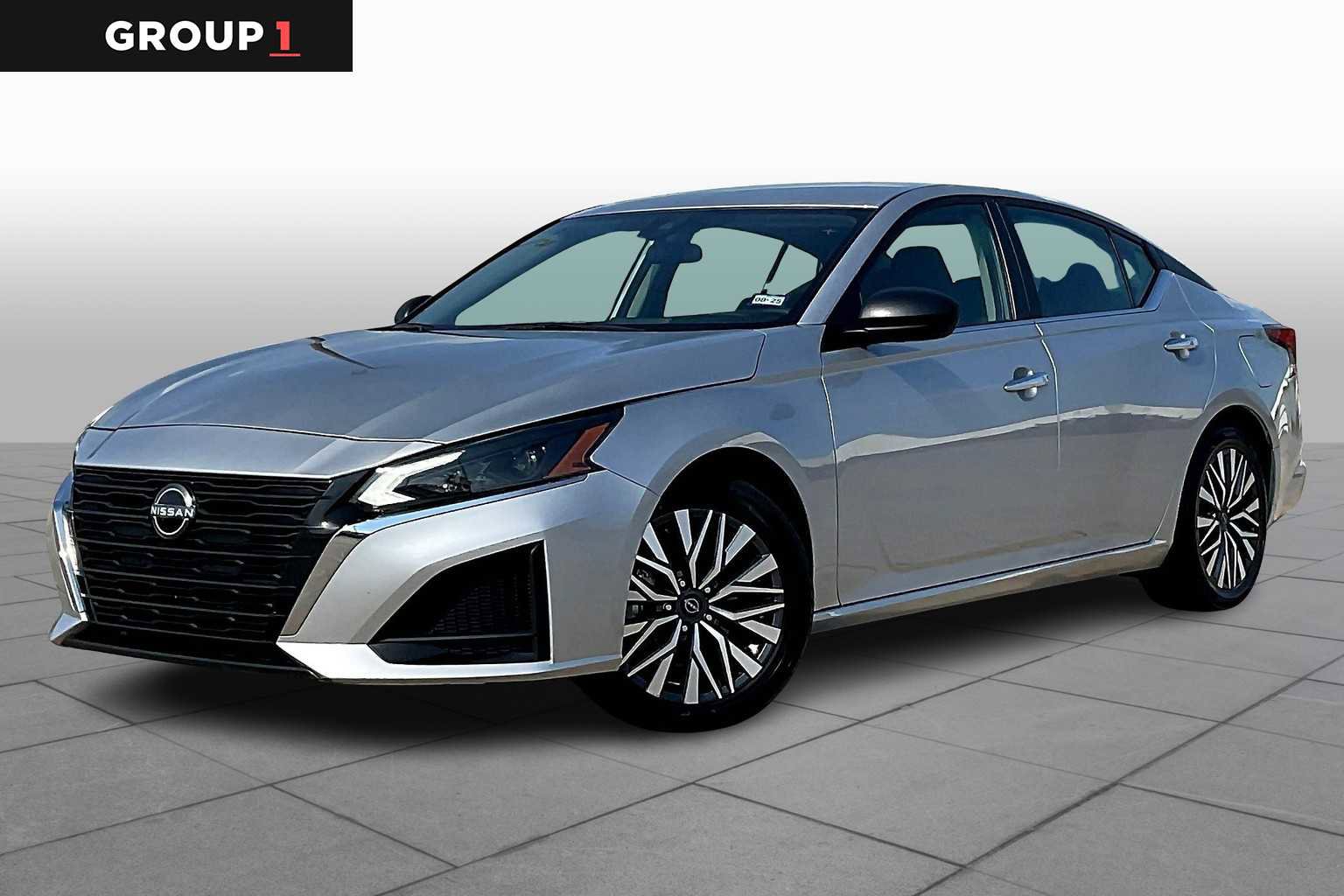 Used 2024 Nissan Altima 2.5 SV