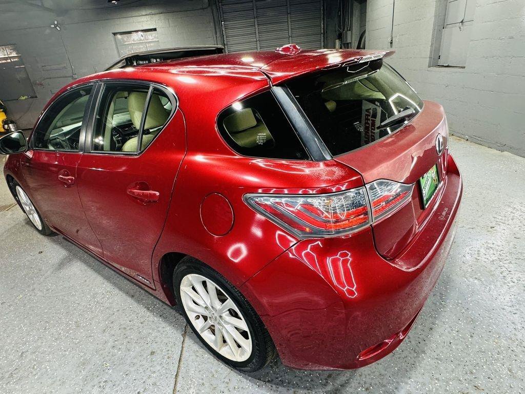 Used 2013 Lexus CT 200h FWD image 3