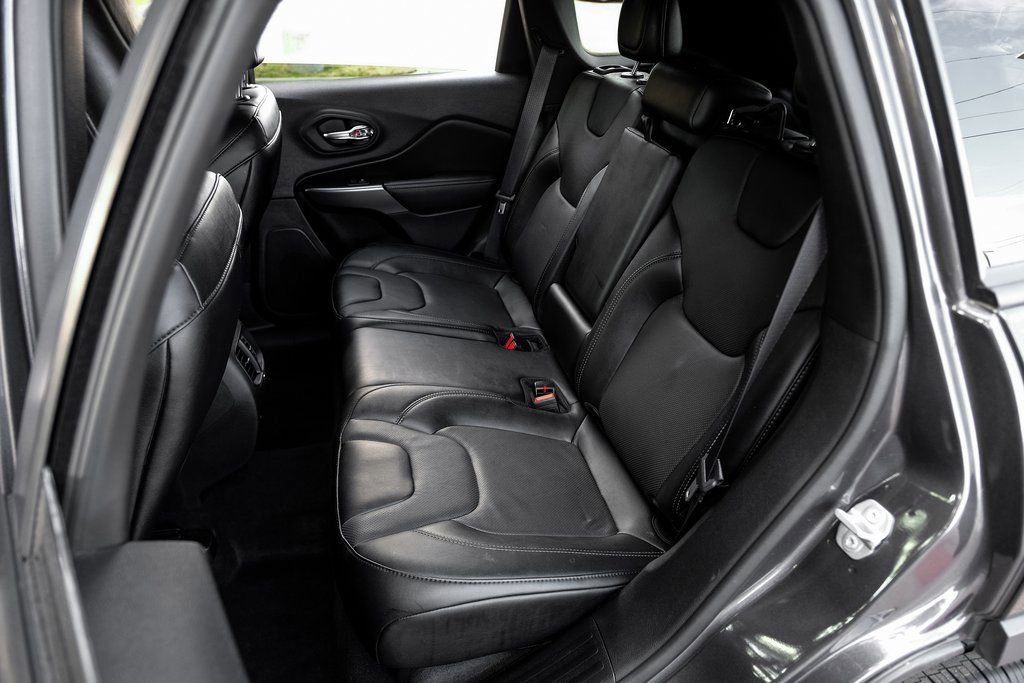 Used 2022 Jeep Cherokee Limited image 50