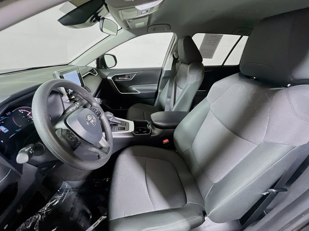 Certified 2025 Toyota RAV4 XLE AWD/4WD image 19