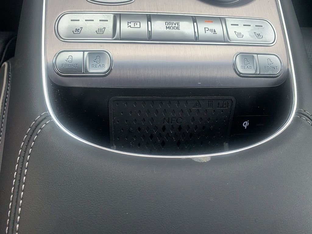 Used 2025 Genesis G90 3.5T image 16