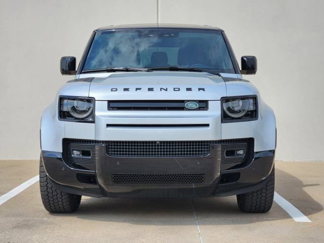 Used 2024 Land Rover Defender 90 X-Dynamic SE image 2