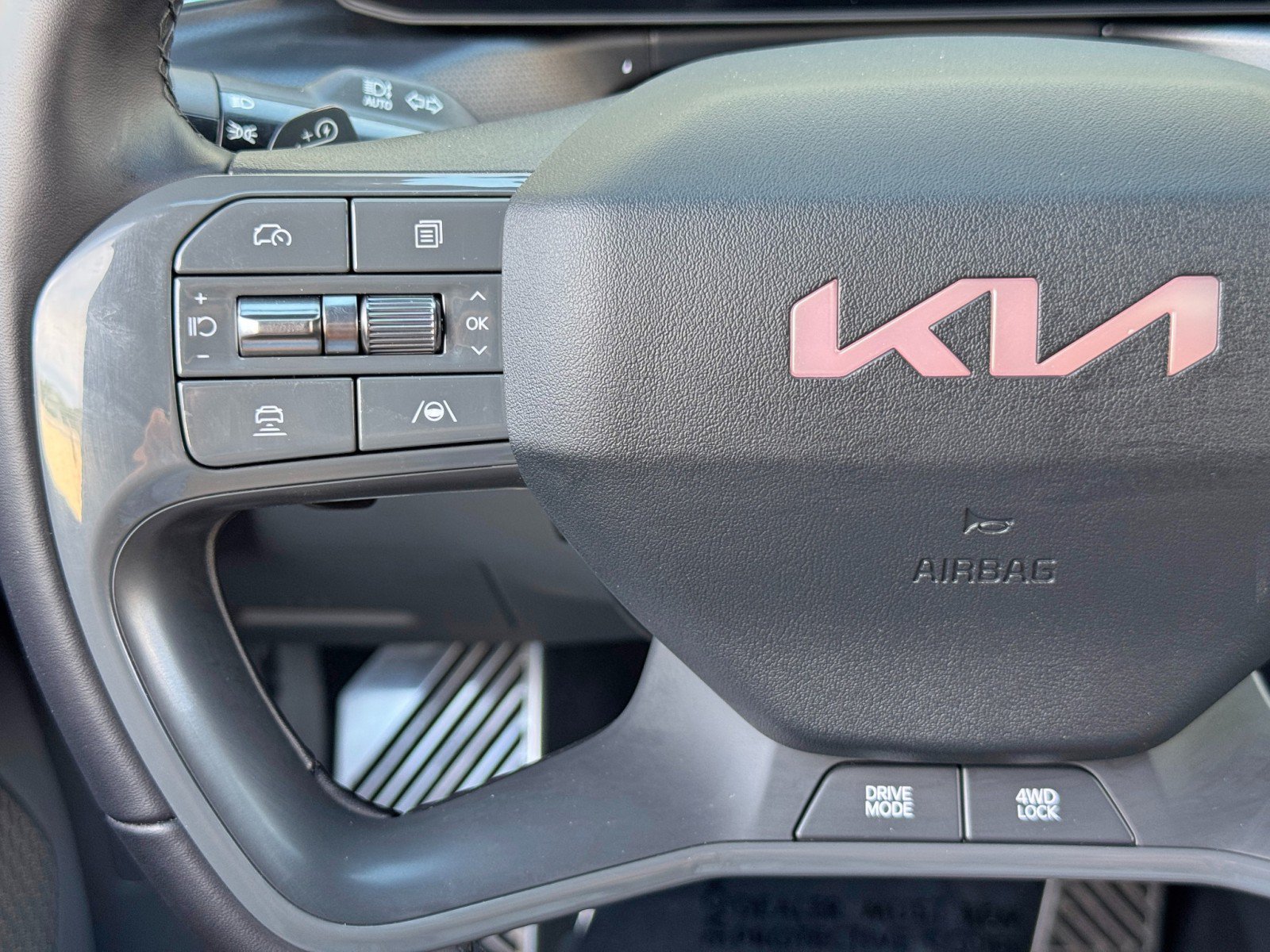 Used 2024 Kia EV9 GT-Line AWD/4WD image 21