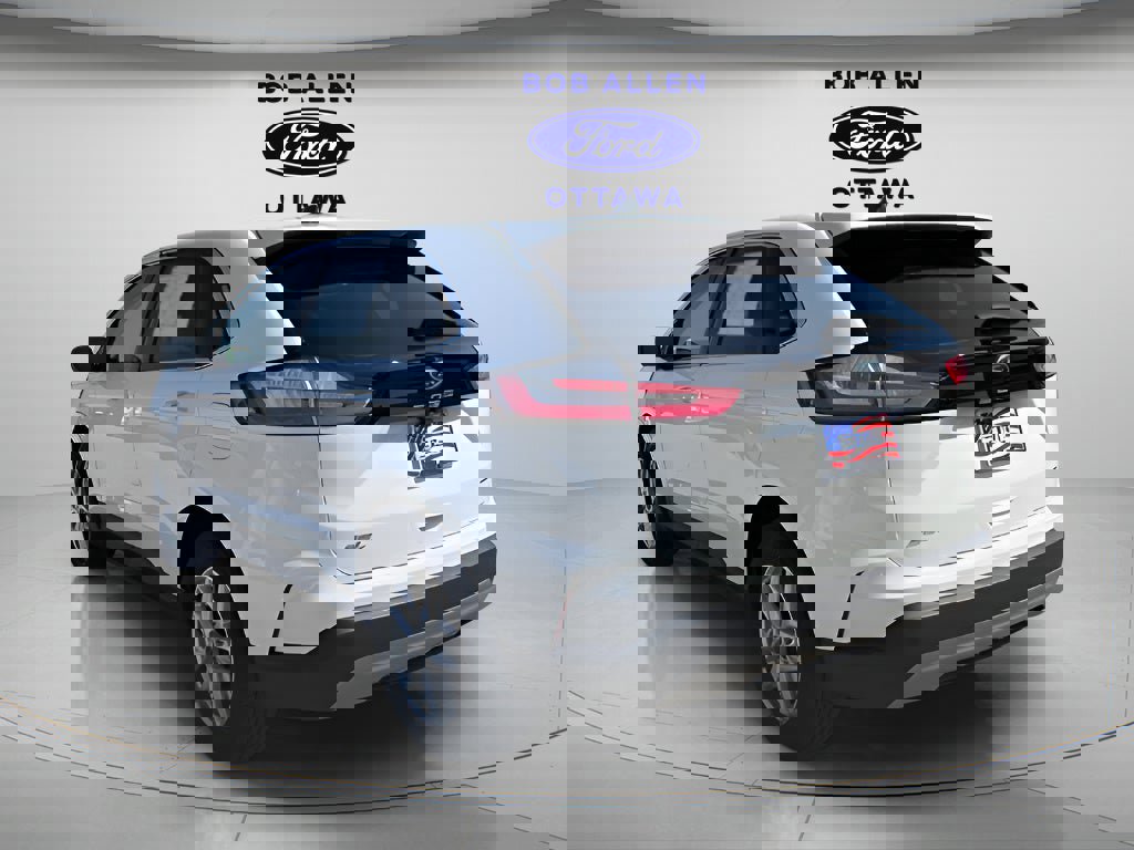 Used 2023 Ford Edge SEL w/ Convenience Package image 5